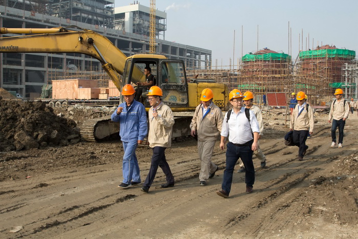 3118云顶集团研制的天下上已经投运的单体最大整装冷箱空分装备通过审核验收(图6)